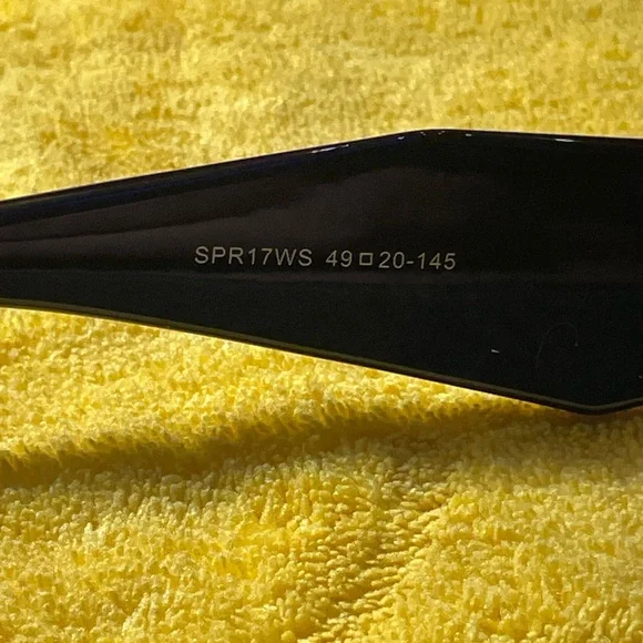 Prada PR 17WS
Black Frames
Shaded Lens
100% Authentic
Double Prada Box - Picture 6 of 10